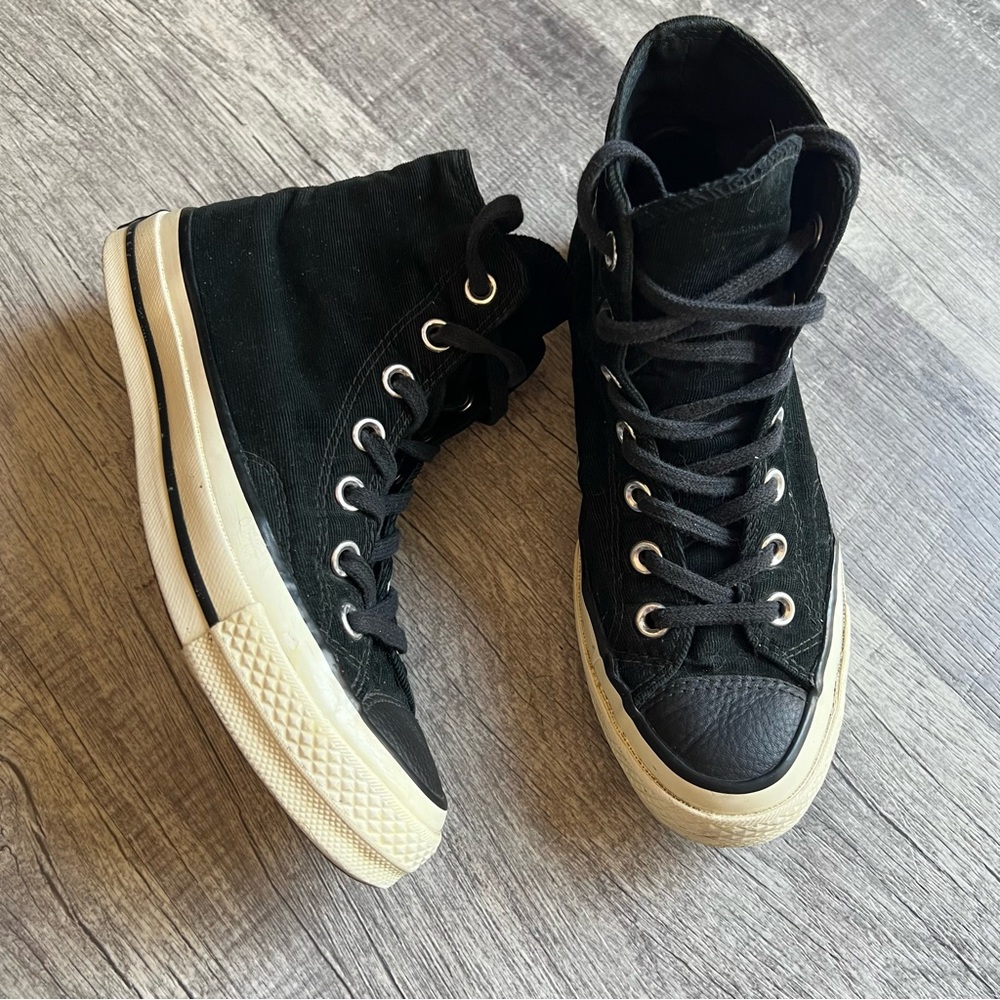 Converse Black High-Top Sneakers Chuck Taylor All Star Velvet Size W 5.5 /M 3.5